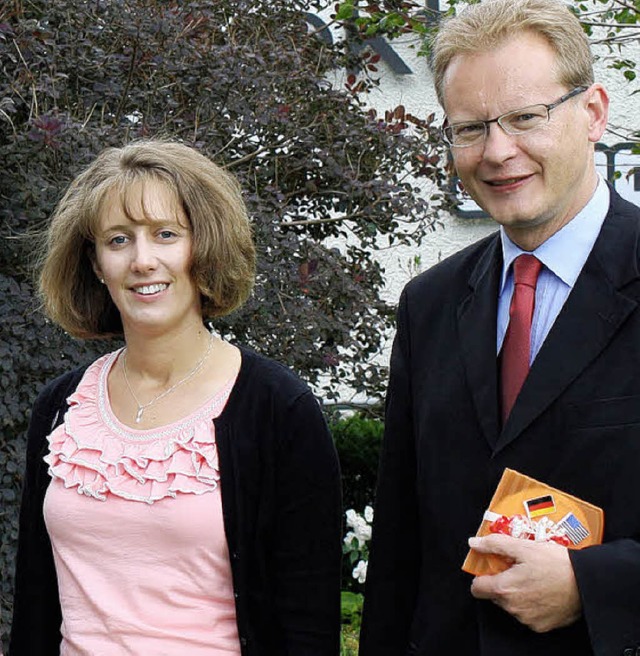 Stipendiatin und Pate: Kathrin Gndner mit MdB Thomas Drflinger   | Foto: Claudia Leber