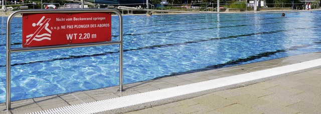 Einsam drehen einzelne Schwimmer im M...ien ist hier meistens nicht viel los.   | Foto: Andrea Drescher