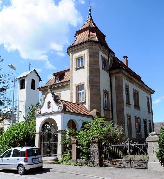 Das evangelische Pfarrhaus in Kürzell ...dürftig und soll nun verkauft werden.   | Foto: Wolfgang Künstle