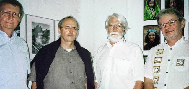 Der 2. Vorsitzende des Fotoclubs Dreis...n Minarik und Wido Teriet (von links)   | Foto: Wolfgang Grosholz