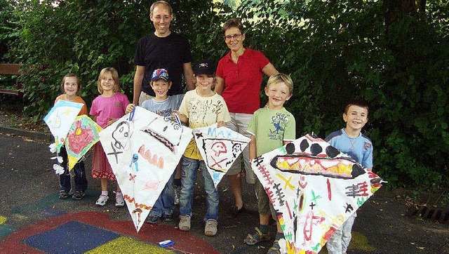 Lustige Drachen wurden im Ferienprogra...mente rund ums Fliegen&#8220; gebaut.   | Foto: Privat