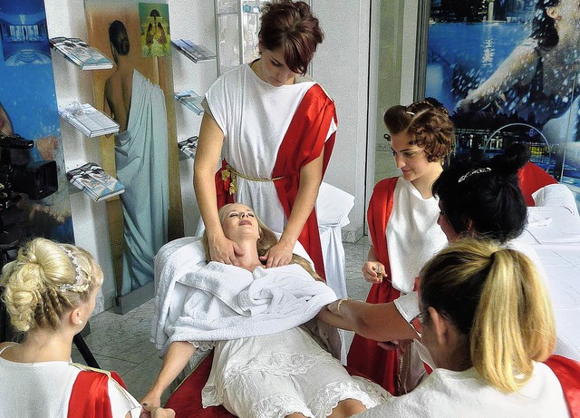 Wellness auf rmisch:  Massage in der Cassiopeia-Therme  | Foto: BTT