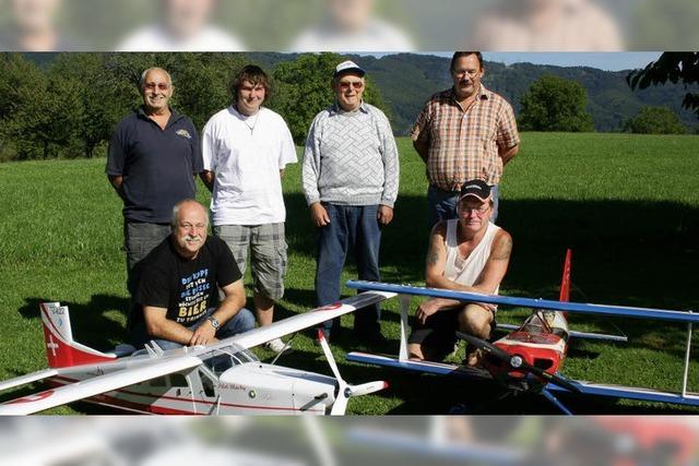 Modellflieger gehen in die Luft