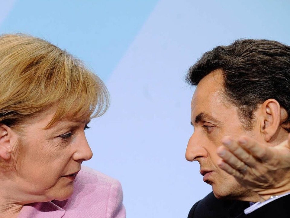 Kanzlerin Angela Merkel und Präsident ...über Wege aus der Eurokrise beraten.    | Foto: DAPD