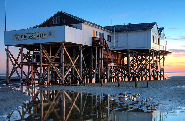 Gut gerstet gegen Sturm und Flut: die...auten am Strand von  St. Peter-Ording   | Foto: dpa