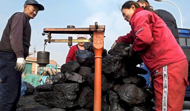 China deckt groe Teile seines Energiebedarfs mit Kohle.  | Foto: DPA