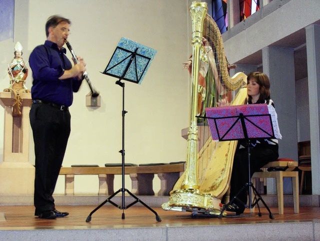 Das &#8222;Duo Imaginaire&#8220; beim Benefizkonzert in der Hugstetter Kirche  | Foto: Mario Schneberg