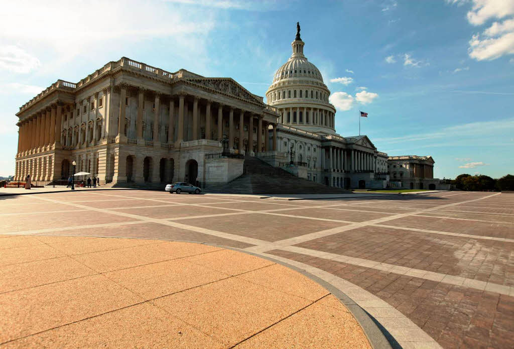 Der Platz vor dem U. S. Capitol in Washington D. C. war nach dem Erdbeben leergefegt. Der Platz vor dem U. S. Capitol in Washington D. C. war nach dem Erdbeben leergefegt.