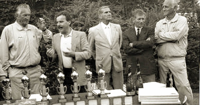 Siegerehrung beim ersten  Internationa...u, Georg Thoma sowie Walter Kessler.    | Foto: Archiv Dieter Maurer