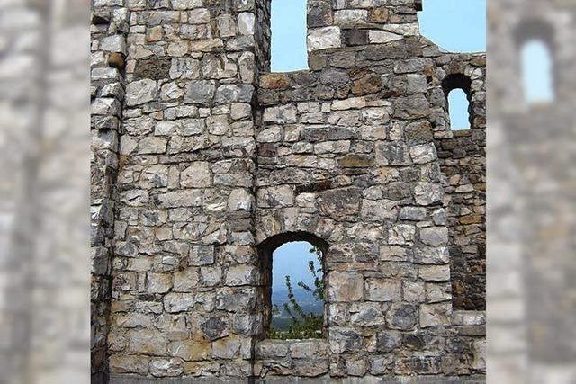 Die Staufener Burg: Weitläufiges Gemäuer mit herrlichem Ausblick