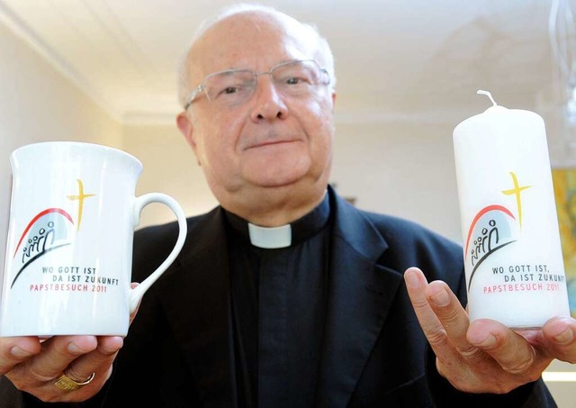 Freiburgs Erzbischof  Robert Zollitsch...orbereitet auf den Besuch des Papstes.  | Foto: dpa