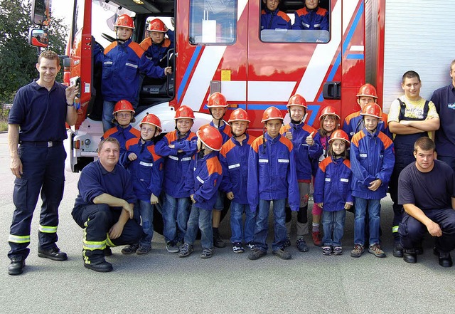 Den richtigen Umgang mit Feuer, Rauch ...bei der Freiwilligen Feuerwehr Murg.    | Foto: Melanie Dramac