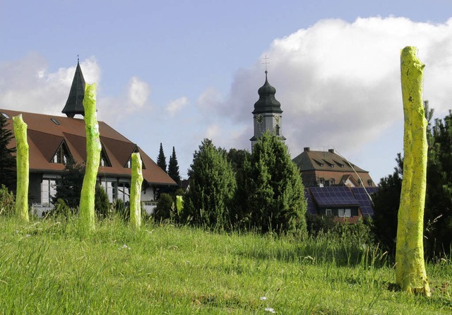 Die  &#8222;Fluoreszierende Bume&#822...enpark Grafenhausen betrachtet werden.  | Foto: Dieckmann