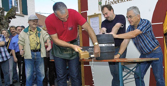 Brgermeister Merstetter ist zugleich ...ieder den Fassanstich vornehmen wird.   | Foto: Ounas-Krusel