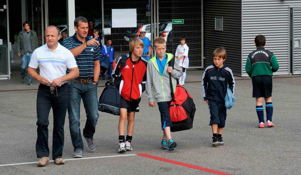 Fast alle der Nachwuchs-Kicker haben den groen Traum, spter einmal Profifuballer zu werden.