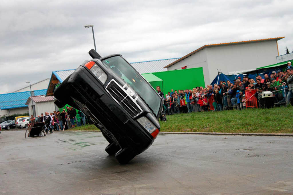 Da stockt der Atem, wenn auf zwei Rädern ein Auto entgegenkommt. Da stockt der Atem, wenn auf zwei Rädern ein Auto entgegenkommt.