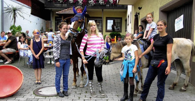 Die Kinder hatten viel Spa mit den Tieren.  | Foto: Reiner Merz