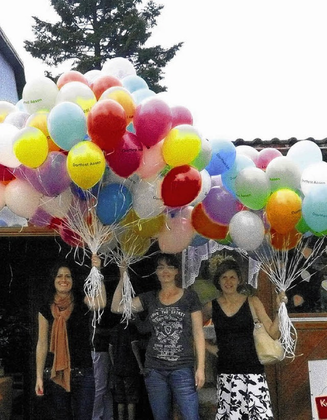 Kein Aasener Dorffest ohne Luftballonwettbewerb  | Foto: WINKELMANN