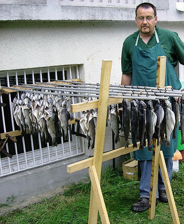 Petri Heil und guten Appetit beim Anglerhock!   | Foto: Wolfgang Meyer