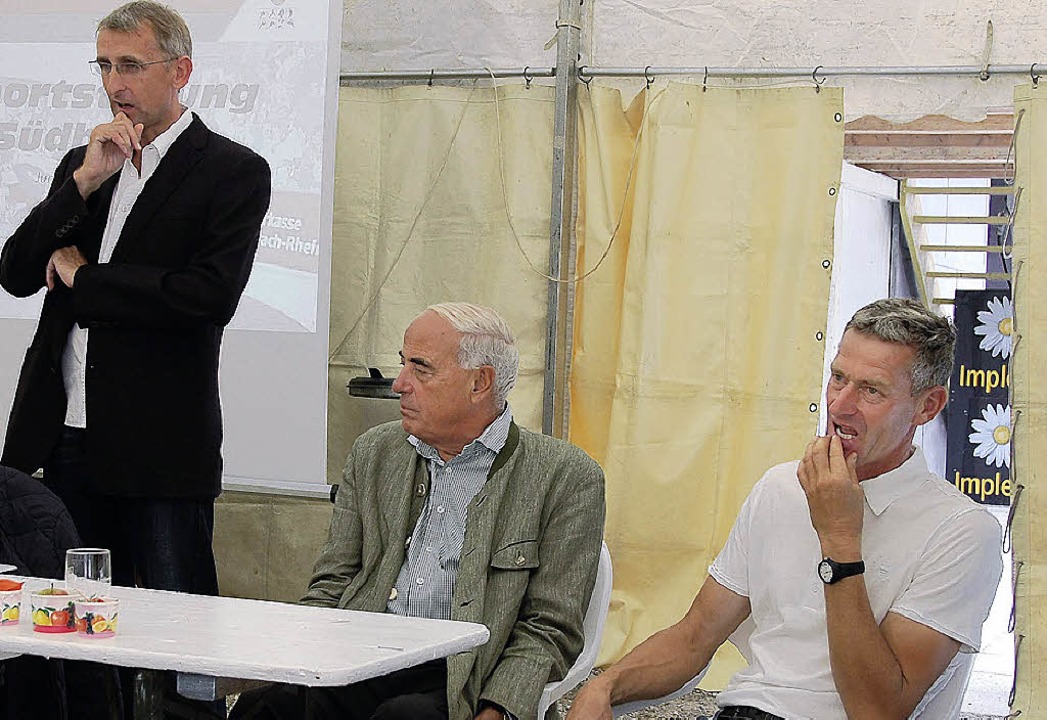 Initiatoren der Sportstiftung: Armin S...s) mit BSB-Prsident Gundolf Fleischer  | Foto: Herbert Frey