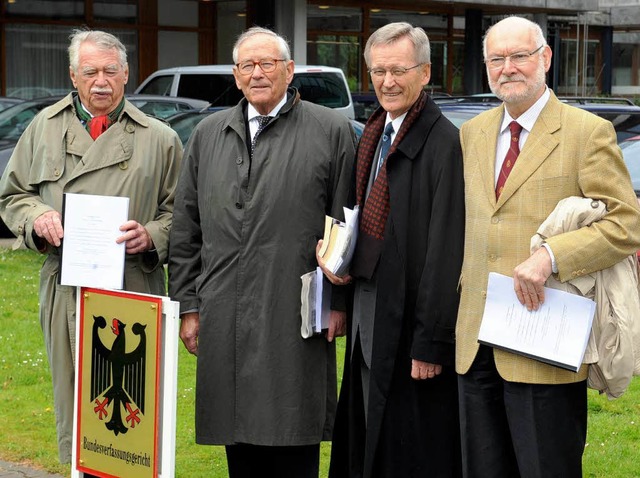 Wilhelm Hankel, Wilhelm Nlling, Karl ...der europischen Gemeinschaftswhrung.  | Foto: dpa
