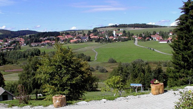 In die Hotzenwaldlandschaft (hier bei ...Feriengste als im Vorjahrs-Halbjahr.   | Foto:  WOLFGANG ADAM