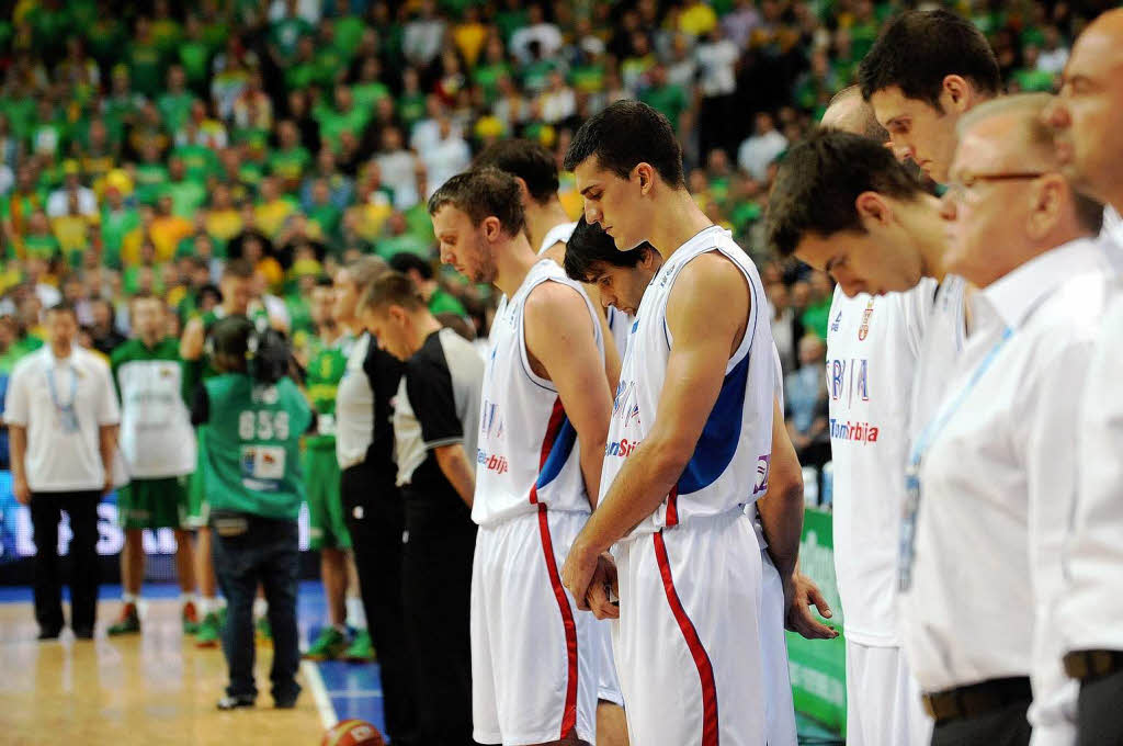 Schweigeminute bei der Basketball-Europameisterschaft.