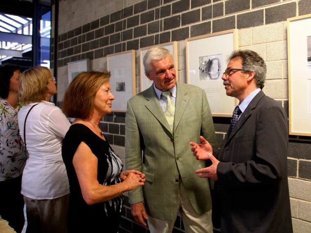 Die Knstlerin Heidelore Goldammer (vo...Zeit&#8220;-Vernissage in Heitersheim   | Foto: Sabine Model