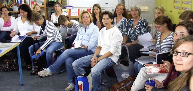 In der Lernwerkstatt Inzlingen drckten Lehrerinnen und Lehrer die Schulbank.   | Foto: Johanna Hgg