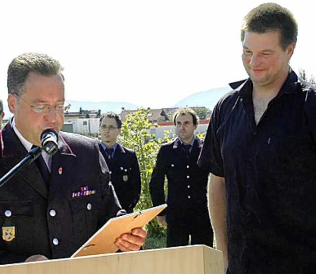 &#8222;Partner der Feuerwehr&#8220;: K... der Autoverwertung Schwald in Hnner.  | Foto: Brigitte Chymo