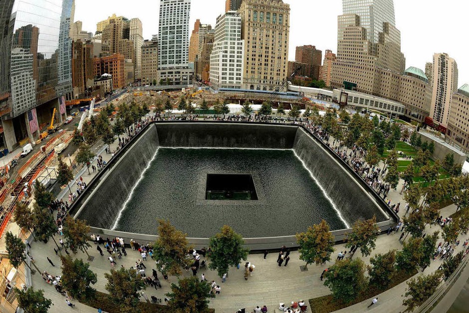 Fotos: Memorial Pool – das 9/11-Denkmal in New York - Panorama ...