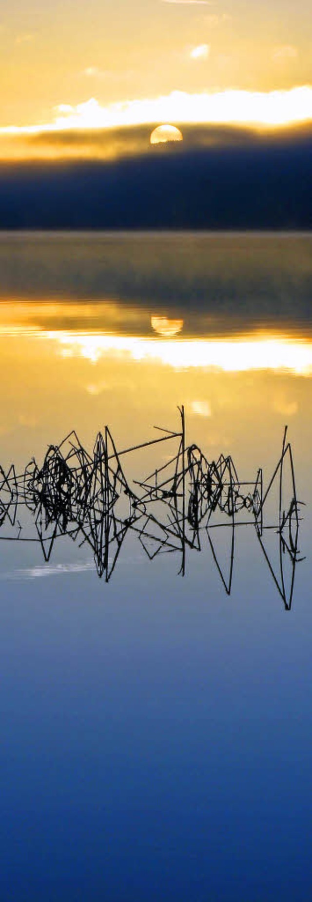 Diesen Sonnenaufgang hat Ute Maier an Heiligabend am Schluchsee festgehalten.  | Foto: Ute Maier