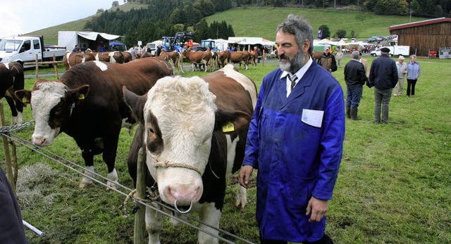 Der Bauer und das liebe Vieh: Tiere, l...erden beim Weideabtriebsfest geboten.   | Foto: Gerd Sutter