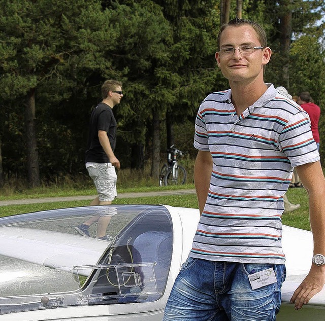 Hobby und Beruf sind bei Sebastian Fre...dung zum Oldtimer-Flugzeugmechaniker.   | Foto: Christa Maier