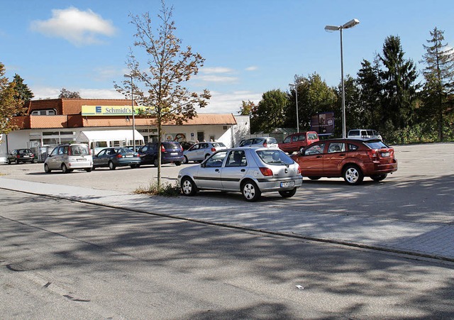 Auf dem Parkplatz des Schmidt&#8217;s ...rkasse eine SB-Bankfiliale errichten.   | Foto: Dieckmann