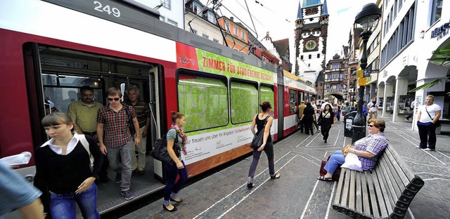 Mobiler Appell an Immobilienbesitzer: ...einer Tram um Zimmer fr Studierende.   | Foto: Thomas Kunz