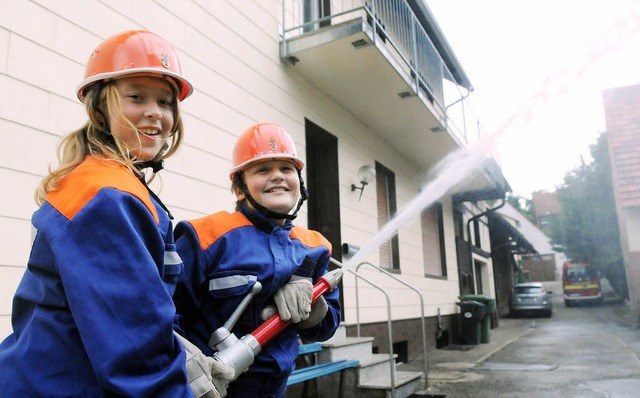 Im Ernst: Feuerwehr macht Spa  | Foto: wolfgang knstle