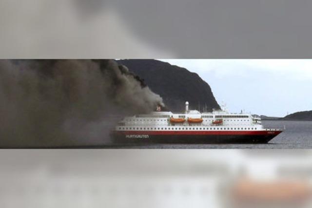 Feuer auf Hurtigruten-Schiff - zwei Tote