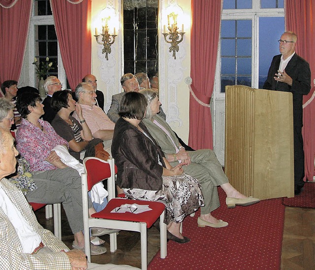 Auch schauspielerisches Talent:  Ehren...m Bildersaal von Schloss Brgeln vor.   | Foto: Dorothee Philipp