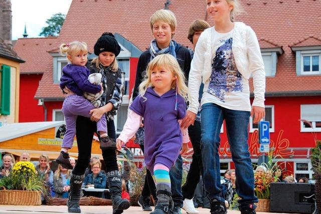 Der Marktplatz wird zum Laufsteg