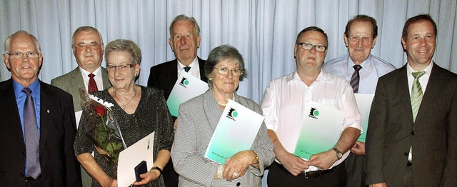 Beim Jubilum 90 Jahre Briefmarken-Sam...erdienste um die Philatelie ehren.      | Foto: Paul Schleer