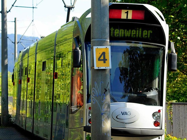 Die Vier im gelben Viereck signalisier...rcke ber die Berliner Allee Schluss.  | Foto: Thomas Kunz