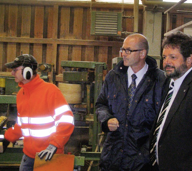 Reinhold Pix, Mitglied des Landtags, i...h ber die Belange der Sgeindustrie.   | Foto: Heidrun Simoneit