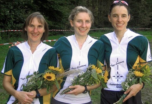 Anne Kunzendorf, Judith Pfleger und Me...Bronze bei den deutschen Titelkmpfen.  | Foto: Verein