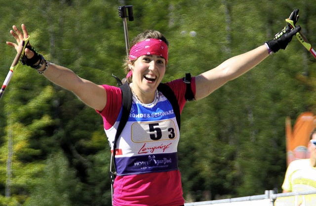 Getragen auf einer Woge des Glcks: He...r beim Zieleinlauf im Staffelrennen.    | Foto: viktoria franke