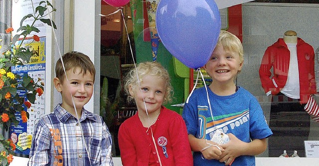 Lukas Krajniak, Celina Schwrer und Ti...onntag im Juli gestartet worden war.    | Foto: Horst A. B
