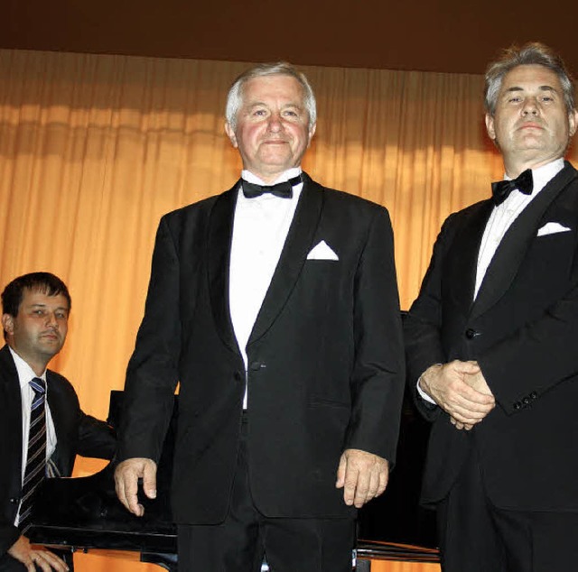 Konrad Debski und Piotr Czajkowski nah... mit auf eine musikalische Weltreise.   | Foto: Andreas Bhm