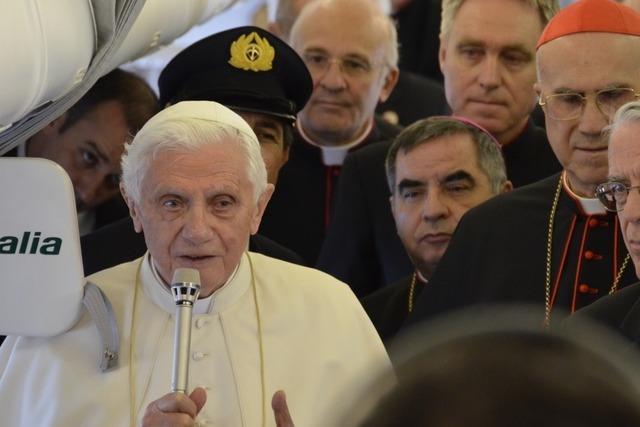 Unterwegs mit dem Papst - so fliegt Benedikt