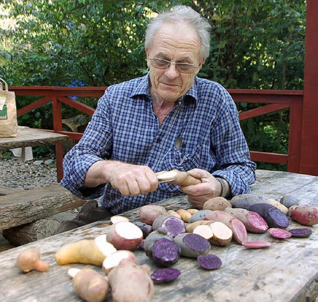 NABU-Vorsitzender Udo Baum hat 15 ausg...4 bis 18 Uhr) prsentieren zu knnen.   | Foto: wolfgang beck