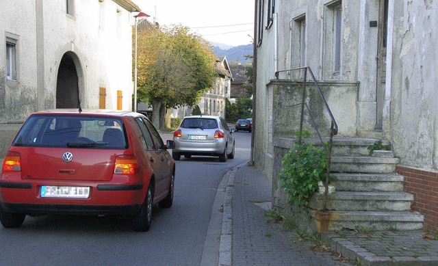 Nach dem Abriss der  Huser auf der re...l die  Engstelle  entschrft  werden.   | Foto: Andrea Gallien